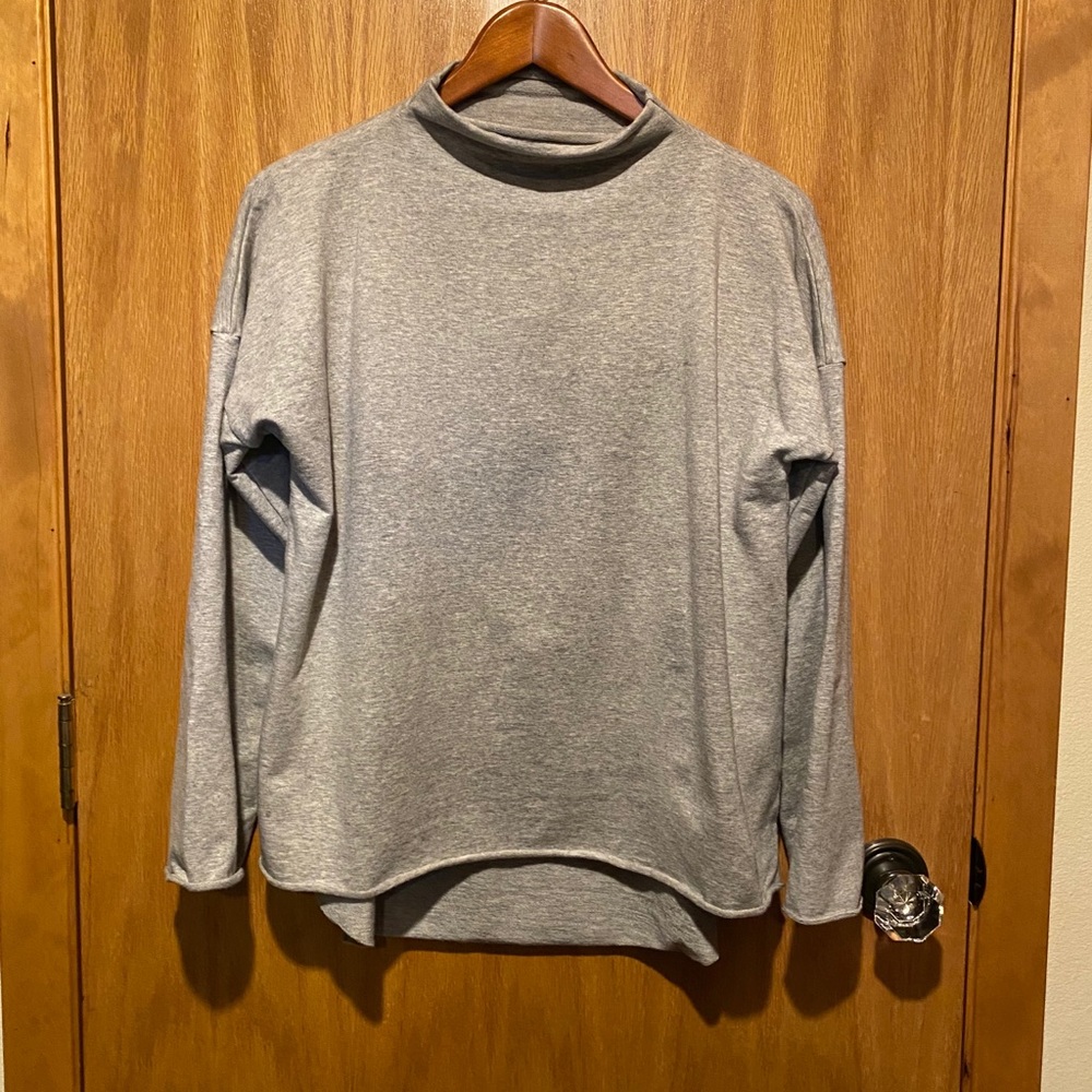 Carve pullover